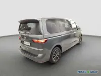 Gebraucht VW Multivan Life 150 PS (110 kW) 2025 Indiumgrau metallic Van / Kleinbus
