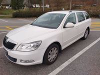 gebraucht Skoda Octavia Kombi 1,6l D Allrad 4x4 Bj.2011, 129350km