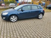 Gebraucht Opel Astra Selection 116 PS (85 kW) 2011 Blau Limousine