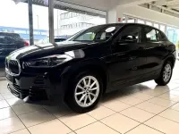 Gebraucht BMW X2 Advantage 136 PS (100 kW) 2022 Schwarz ii/bonnet fluid black SUV