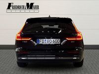 Gebraucht Volvo V60 Plus 197 PS (144 kW) 2023 Schwarz Kombi