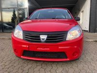 Gebraucht Dacia Sandero Basis 75 PS (55 kW) 2009 Rot Kleinwagen
