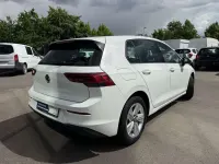 Gebraucht VW Golf VIII Life 150 PS (110 kW) 2022 Weiß Limousine