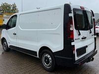 Gebraucht Renault Trafic Komfort 116 PS (85 kW) 2015 Weiß Van / Kleinbus