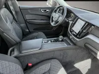 Gebraucht Volvo XC60 Core 197 PS (144 kW) 2023 Grau SUV