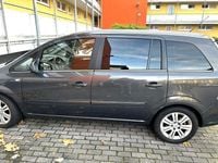 Gebraucht Opel Zafira Family 140 PS (102 kW) 2012 Grau Van / Kleinbus