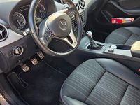 Gebraucht Mercedes B180 122 PS (89 kW) 2014 Grau Van / Kleinbus