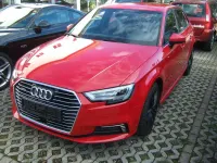 Gebraucht Audi e-tron Sport 204 PS (150 kW) 2020 Rot SUV
