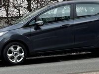 Gebraucht Ford Fiesta Trend 60 PS (44 kW) 2009 Grau Kleinwagen