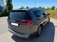 Gebraucht Chrysler Pacifica Limited 264 PS (194 kW) 2021 Grau Van
