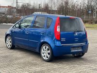 Gebraucht Mitsubishi Colt 95 PS (69 kW) 2006 Blau Van / Kleinbus