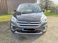 Gebraucht Ford Kuga Titanium 182 PS (133 kW) 2017 Braun SUV