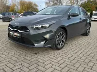 Gebraucht Kia Ceed Spirit 160 PS (117 kW) 2024 Grau Kleinwagen