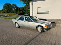 Gebraucht Mercedes 190 122 PS (89 kW) 2026 Silber Limousine