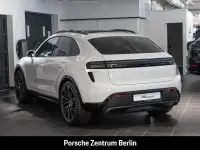 Gebraucht Porsche Macan Turbo 469 kW (639 PS) 2026 Weiß SUV