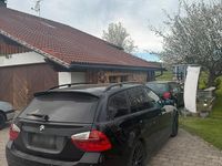 Gebraucht BMW 320 163 PS (119 kW) 2007 Schwarz Kombi