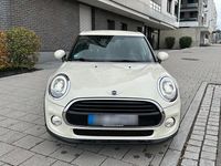 Gebraucht Mini Cooper Seven 136 PS (100 kW) 2018 Weiß Kleinwagen