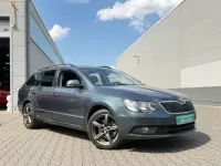 Gebraucht Skoda Superb Active 160 PS (117 kW) 2013 Grau Kombi