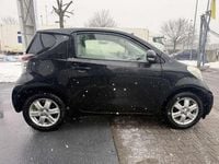 Gebraucht Toyota iQ Basis 68 PS (50 kW) 2011 Schwarz Kleinwagen