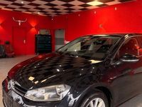 Second-hand VW Golf VII LOUNGE 110 CP (80 kW) 2016 Negru Berlinǎ