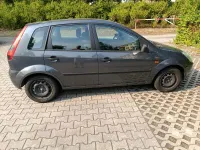 Gebraucht Ford Fiesta 80 PS (58 kW) 2002 Grau Kleinwagen