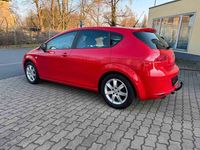 Usata Seat Leon 105 CV (77 kW) 2010 Rosso Utilitaria