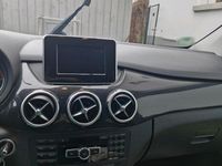 Gebraucht Mercedes B180 90 PS (66 kW) 2012 Schwarz Van / Kleinbus