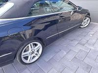 Gebraucht Mercedes E250 204 PS (150 kW) 2012 Schwarz Cabrio
