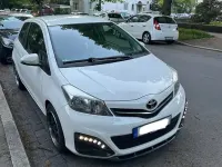 Gebraucht Toyota Yaris Life 69 PS (50 kW) 2013 Weiß Kleinwagen