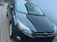 Gebraucht Ford Focus 125 PS (91 kW) 2012 Schwarz Limousine