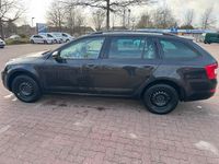 Gebraucht Skoda Octavia 150 PS (110 kW) 2014 Schwarz Kleinwagen