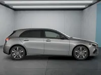 Gebraucht Mercedes A180 136 PS (100 kW) 2024 Grau Limousine