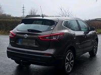 Gebraucht Nissan Qashqai 115 PS (84 kW) 2018 Braun SUV