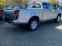 Neu Isuzu D-Max 163 PS (119 kW) 2026 Silber Pickup