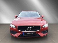 Gebraucht Volvo V60 Core 197 PS (144 kW) 2024 Rot Kombi
