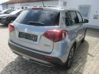 Gebraucht Suzuki Vitara Comfort 116 PS (85 kW) 2022 Galactic gray met. zcd SUV