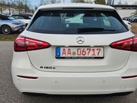 Gebraucht Mercedes A180 116 PS (85 kW) 2022 Weiß Limousine