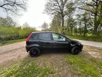 Gebraucht Ford Fiesta 80 PS (58 kW) 2008 Schwarz Kleinwagen