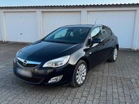 Gebraucht Opel Astra 115 PS (84 kW) 2010 Schwarz Kleinwagen