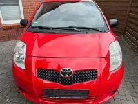 Gebraucht Toyota Yaris 69 PS (50 kW) 2007 Rot Kleinwagen