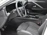 Gebraucht Opel Astra 131 PS (96 kW) 2024 Silber Limousine