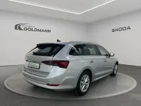 Gebraucht Skoda Octavia Style 150 PS (110 kW) 2023 Brillantsilber metallic Kombi