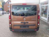 Gebraucht Renault Trafic Expression 145 PS (106 kW) 2015 Kupferbraun Van / Kleinbus