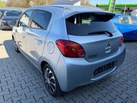 Gebraucht Mitsubishi Space Star 80 PS (58 kW) 2013 Silber Van / Kleinbus