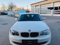Gebraucht BMW 116 122 PS (89 kW) 2010 Weiß Kleinwagen