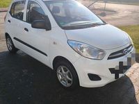 Gebraucht Hyundai i10 Classic 69 PS (50 kW) 2011 Weiß Kleinwagen
