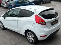 Gebraucht Ford Fiesta Champions Edition 60 PS (44 kW) 2012 Weiß Kleinwagen