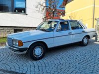 Gebraucht Mercedes 200 60 PS (44 kW) 1982 Weiß Limousine