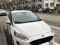 Gebraucht Ford Fiesta Cool & Connect 75 PS (55 kW) 2020 Weiß Kleinwagen