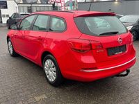 Gebraucht Opel Astra Edition 110 PS (80 kW) 2016 Rot Kombi